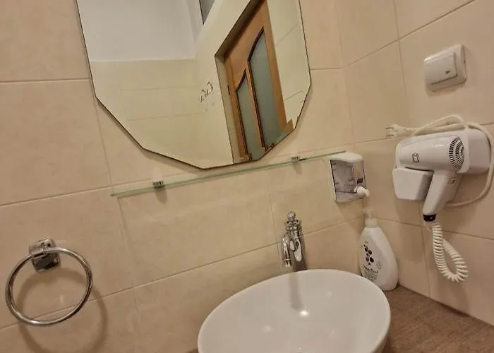 Traian Mosoiu , Parcare Proprie Apartman