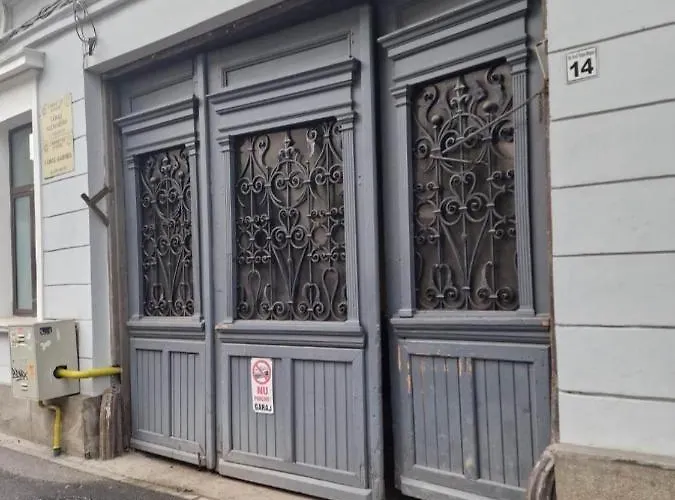 Apartament Traian Moșoiu , Parcare Proprie *